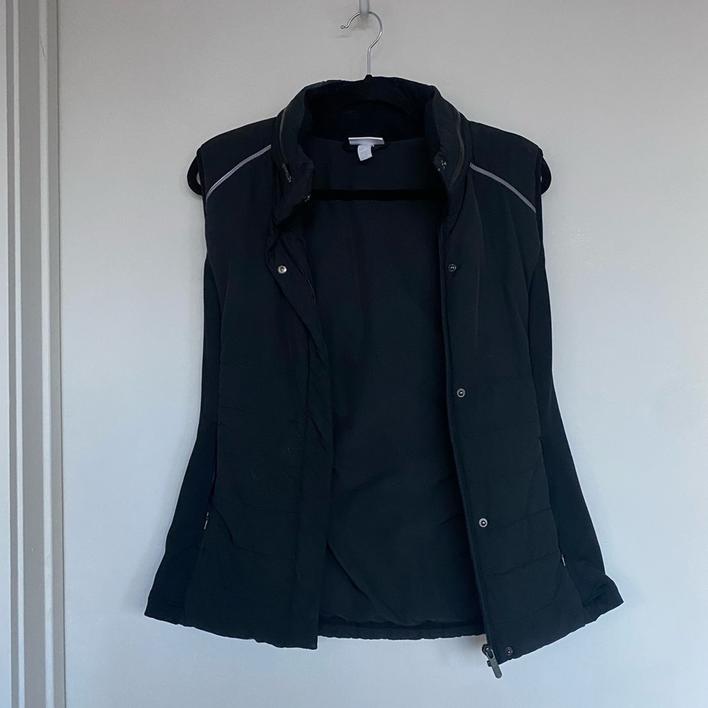 Women’s Zella black puffy vest, size medium + black. great condition.